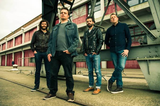 white noise radio band